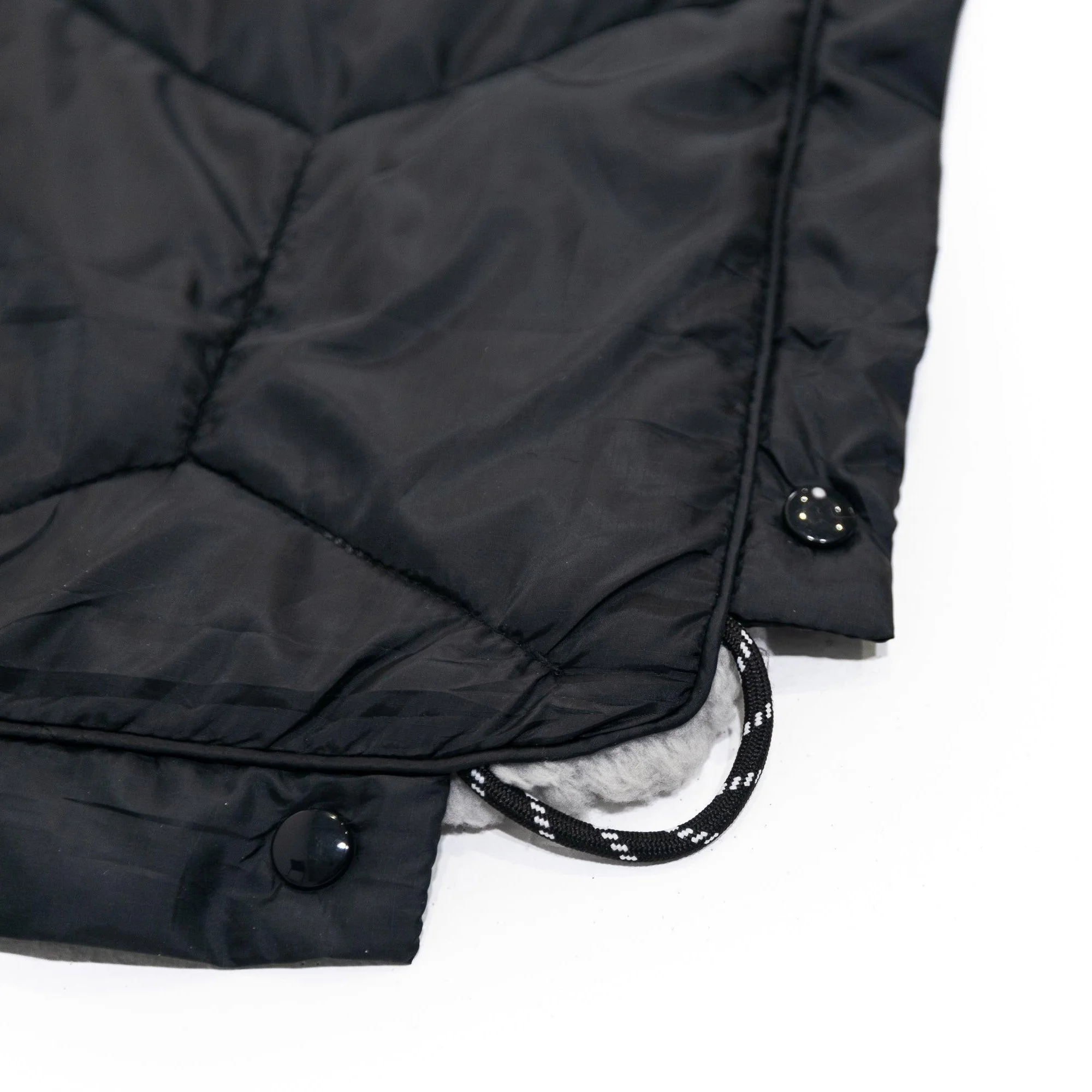 Freespirit Recreation Anywhere Poncho/Puff Blanket - Image 7