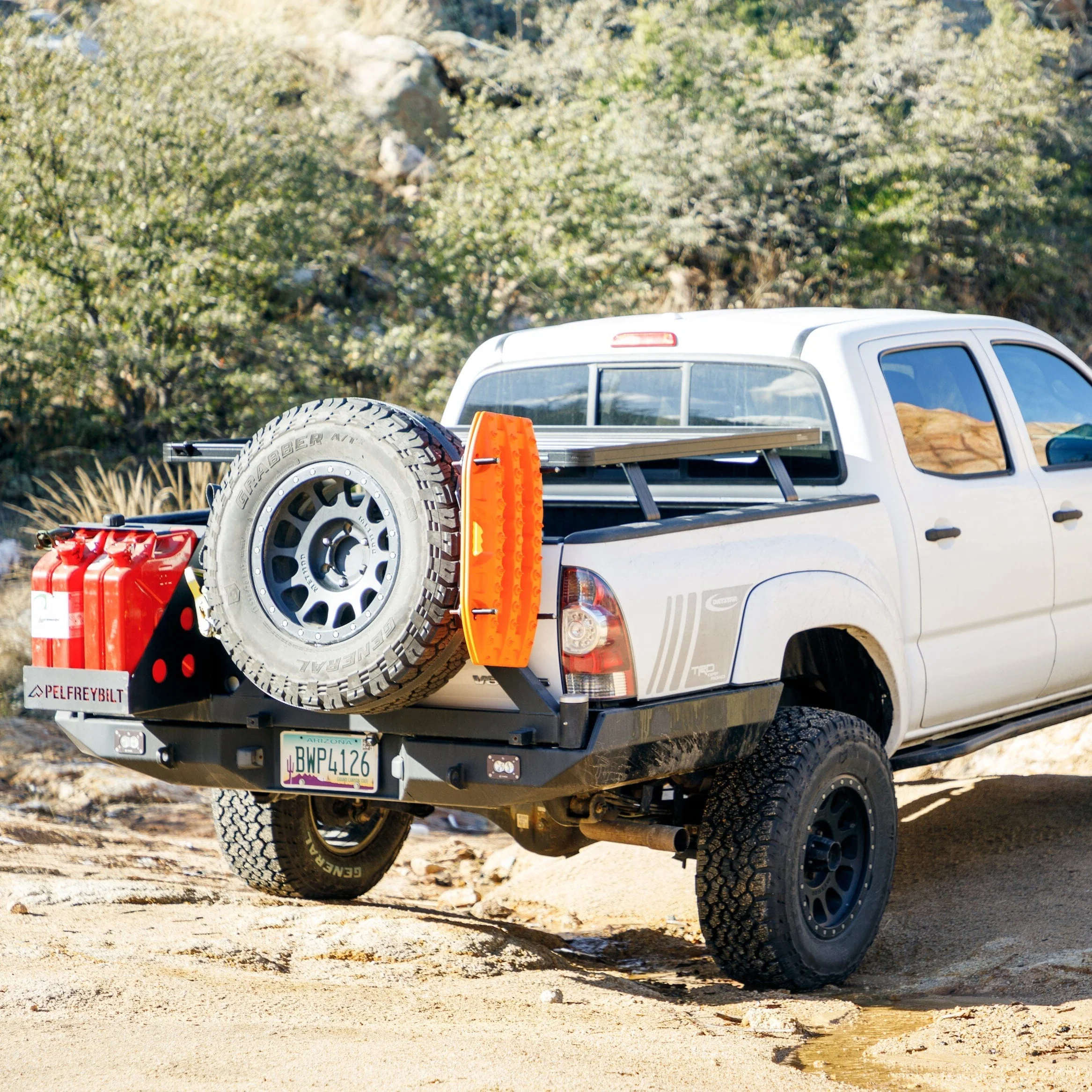 Overland Kitted Spare Tire MAXTRAX Mini Mounting System - Image 2