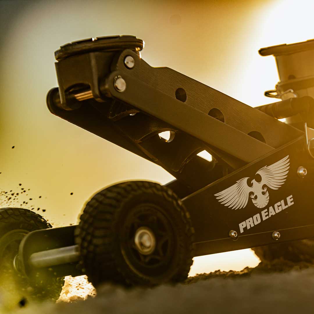 Pro Eagle "Beast" 2 Ton Big Wheel Off Road Jack - Image 3