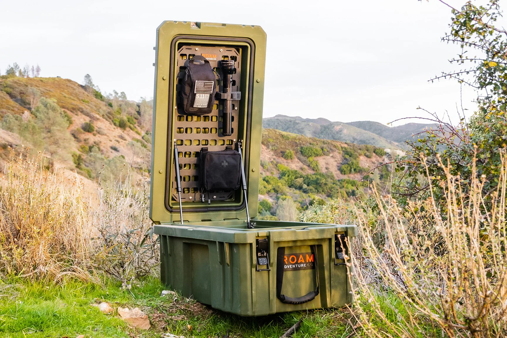Roam Adventure Co 105L Rugged Case Molle Panel - Image 2