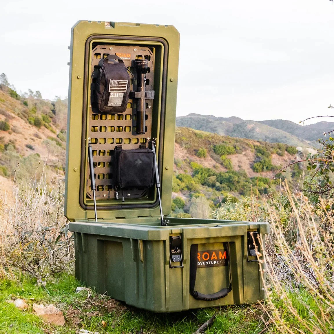 Roam Adventure Co 83L Rugged Case Molle Panel - Image 3