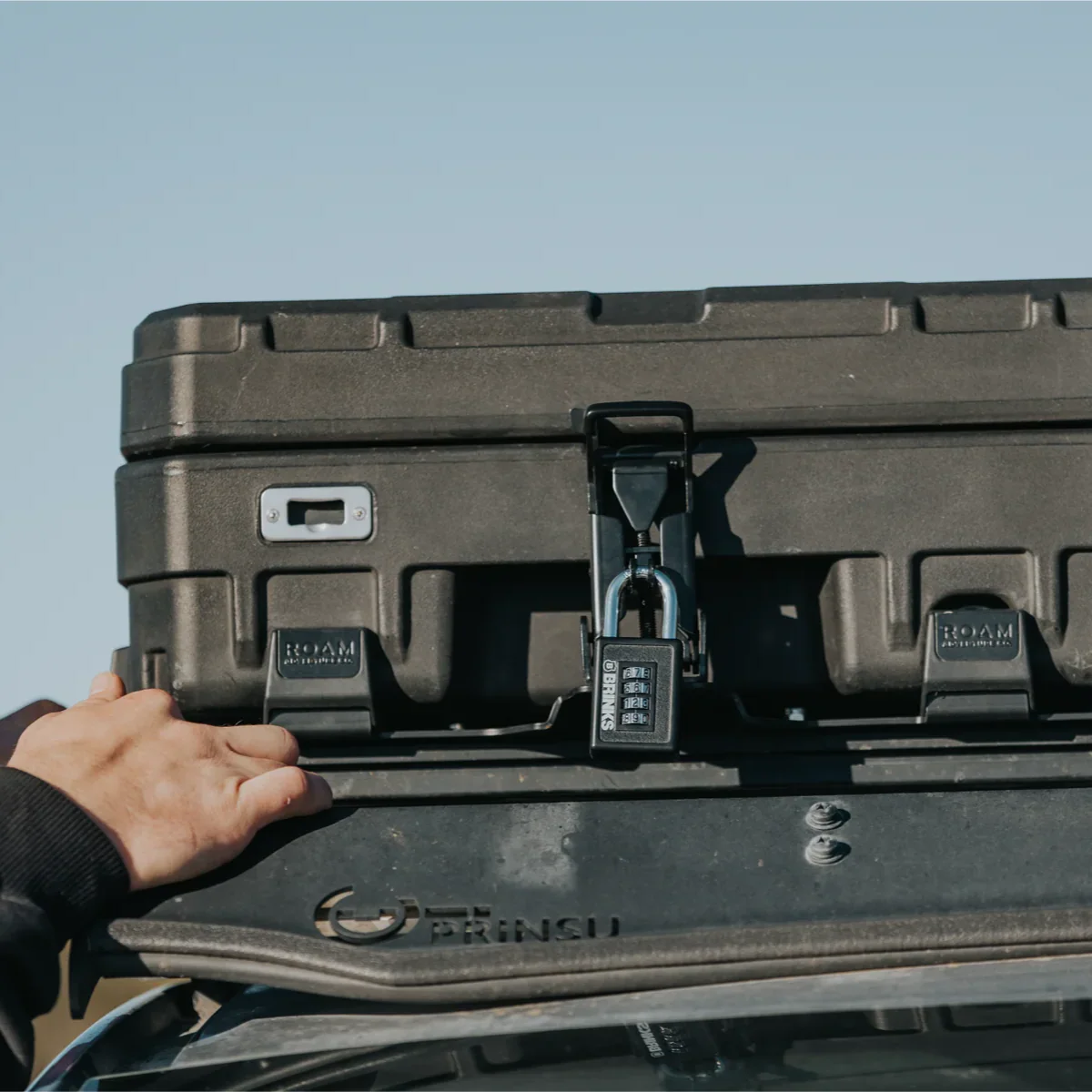 Roam Adventure Co 83L Rugged Case Mount - Image 6