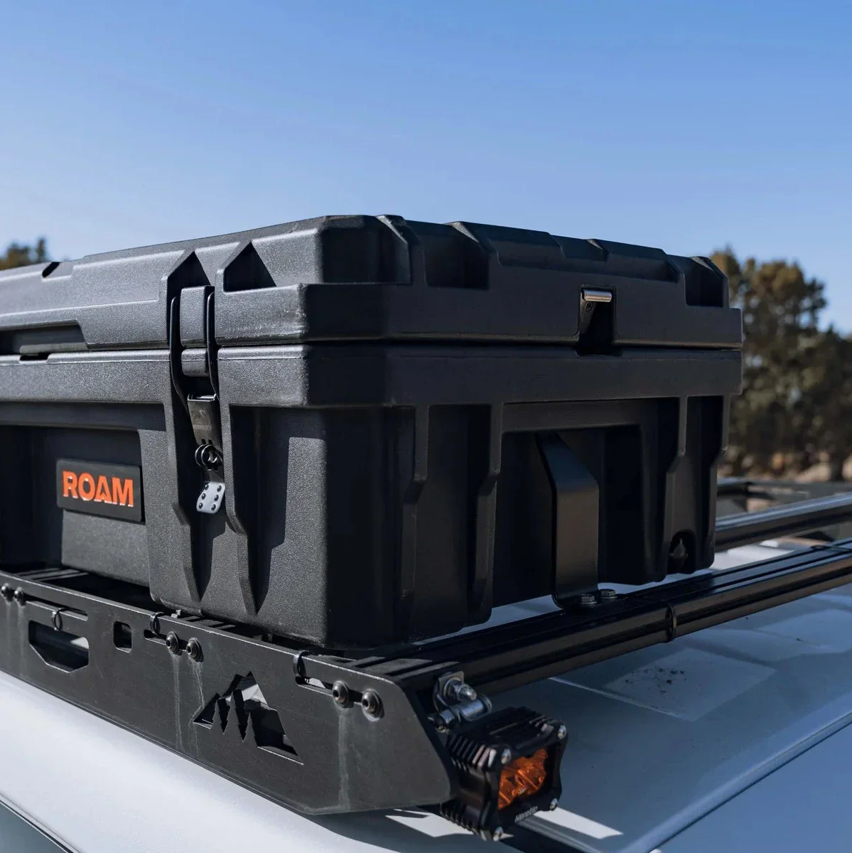 Roam Adventure Co 95L Rugged Case Rigid Mount - Image 4